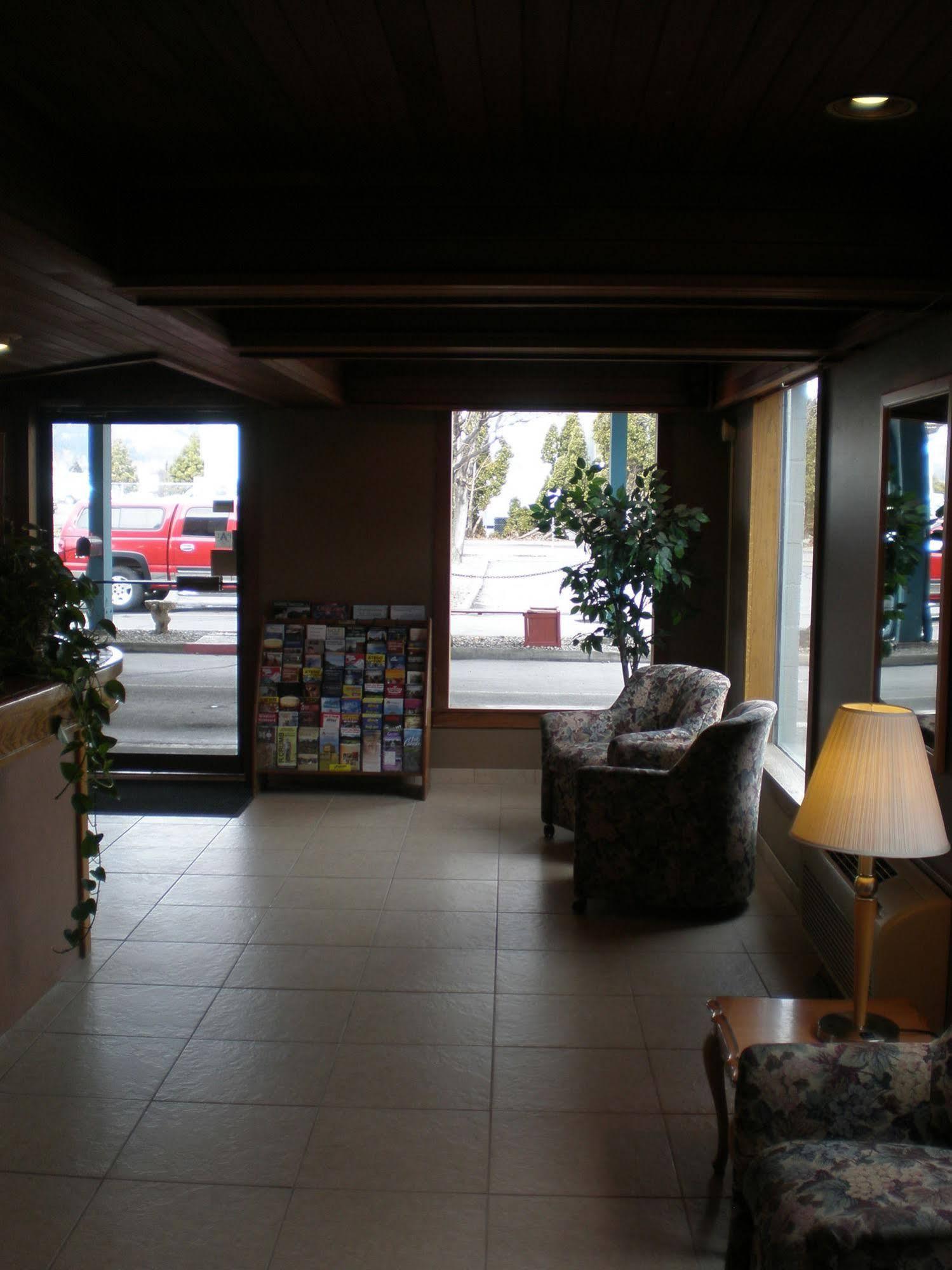 The La Grande Inn Exterior photo